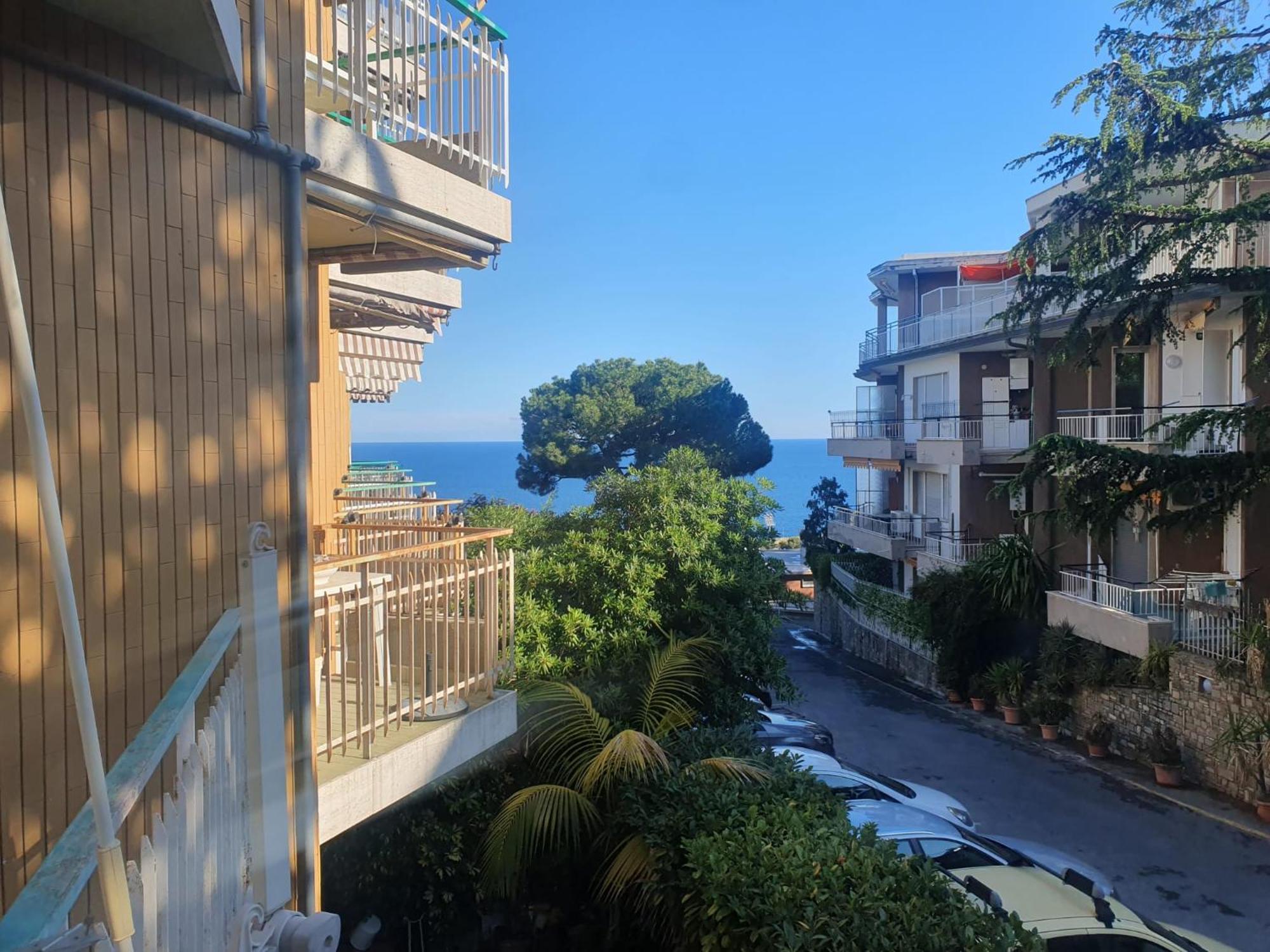 Casa Lela Vista Mare Posto Auto, Apartment Sanremo Luaran gambar